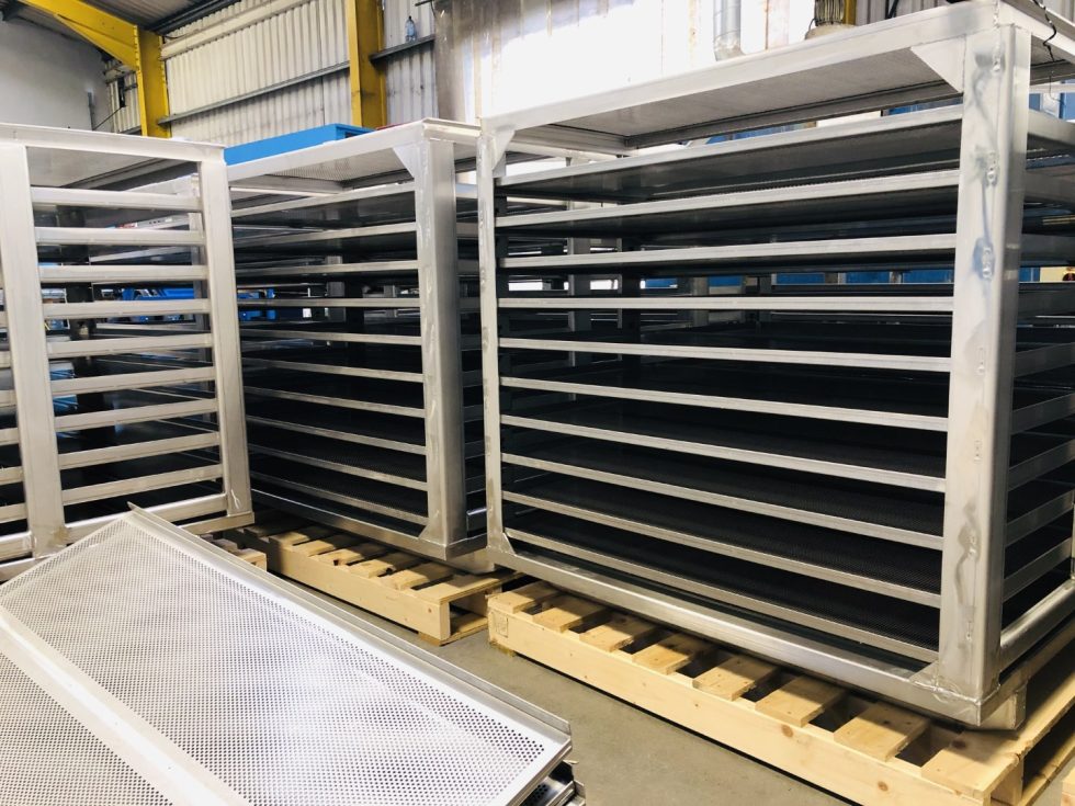 Drawer manual loading sterilization trays